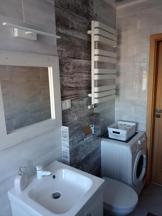 Apartament Nad Jeziorakiem Ilawa Esterno foto